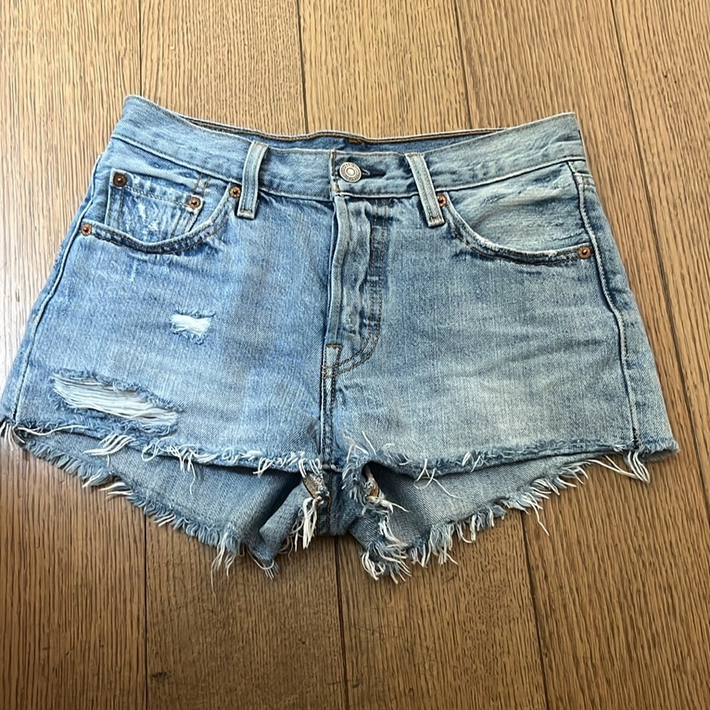 Levi's 501 Shorts Size 25 - Picture 4 of 7